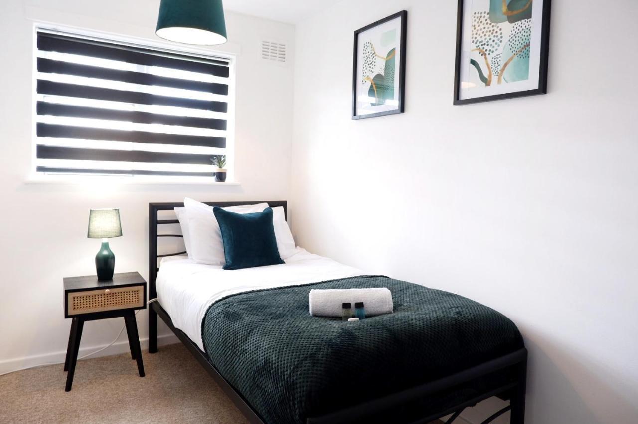 Comfortable And Cozy 4-bedroom House Near The Hospital Holiday home Cambridge (Cambridgeshire)